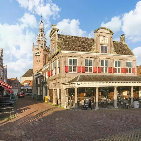 Apartment At The Harbor *